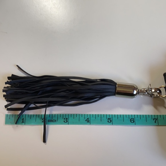 Black Tassel Wristlet - Picture 6 of 9